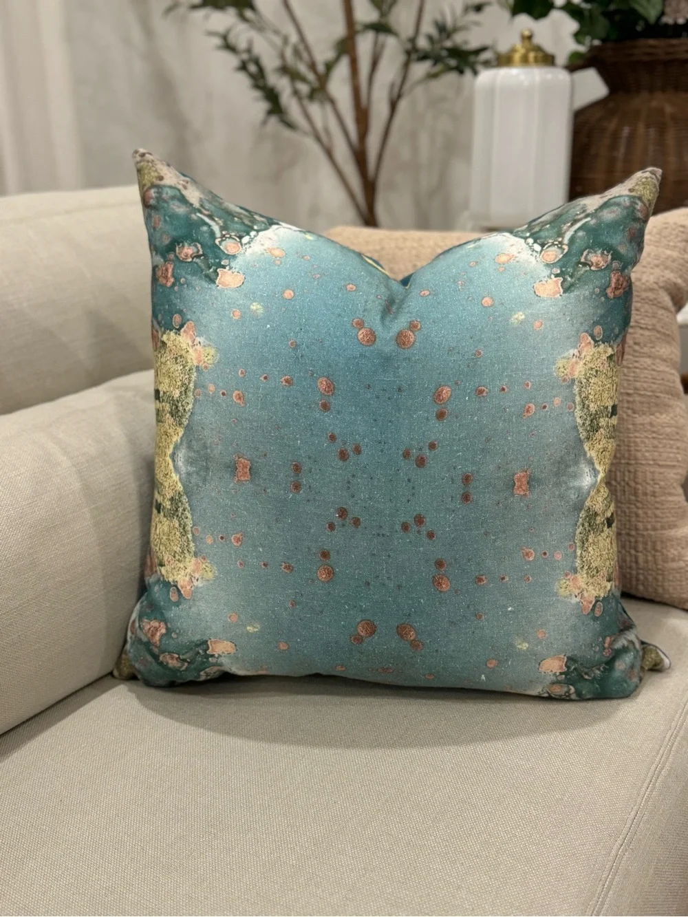 Bermuda Pillow - 22” Windy O'Connor Art and Home